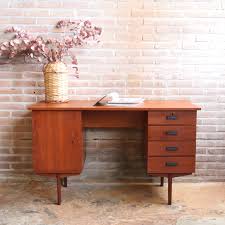 retro bureau