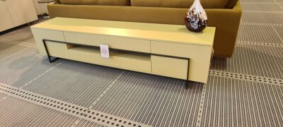 design meubelen showroommodellen