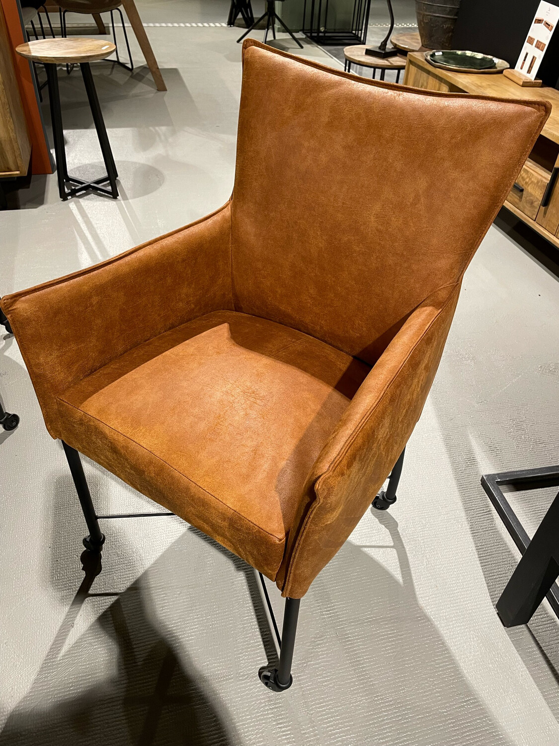 design eetkamerstoelen met wieltjes